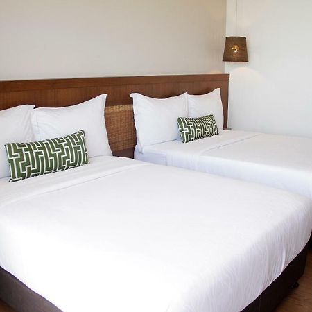 Acea Subic Beach Resort Luaran gambar